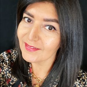 Meet your Posher, Martika